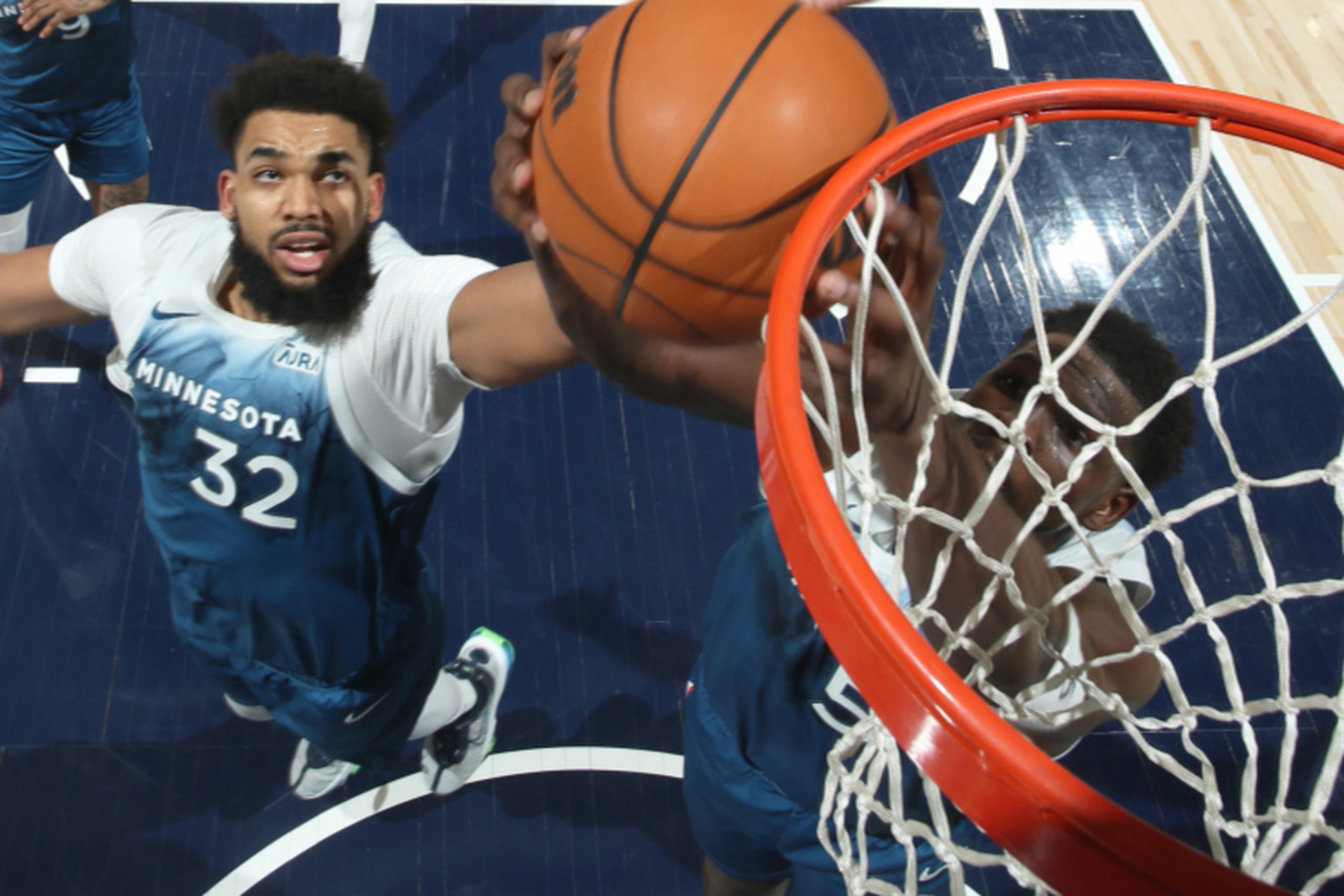 开云体育入口-森林狼遭遇雷霆反扑，遗憾失利！