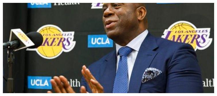 包含克利夫兰骑士队探讨引进国际球员政策的词条