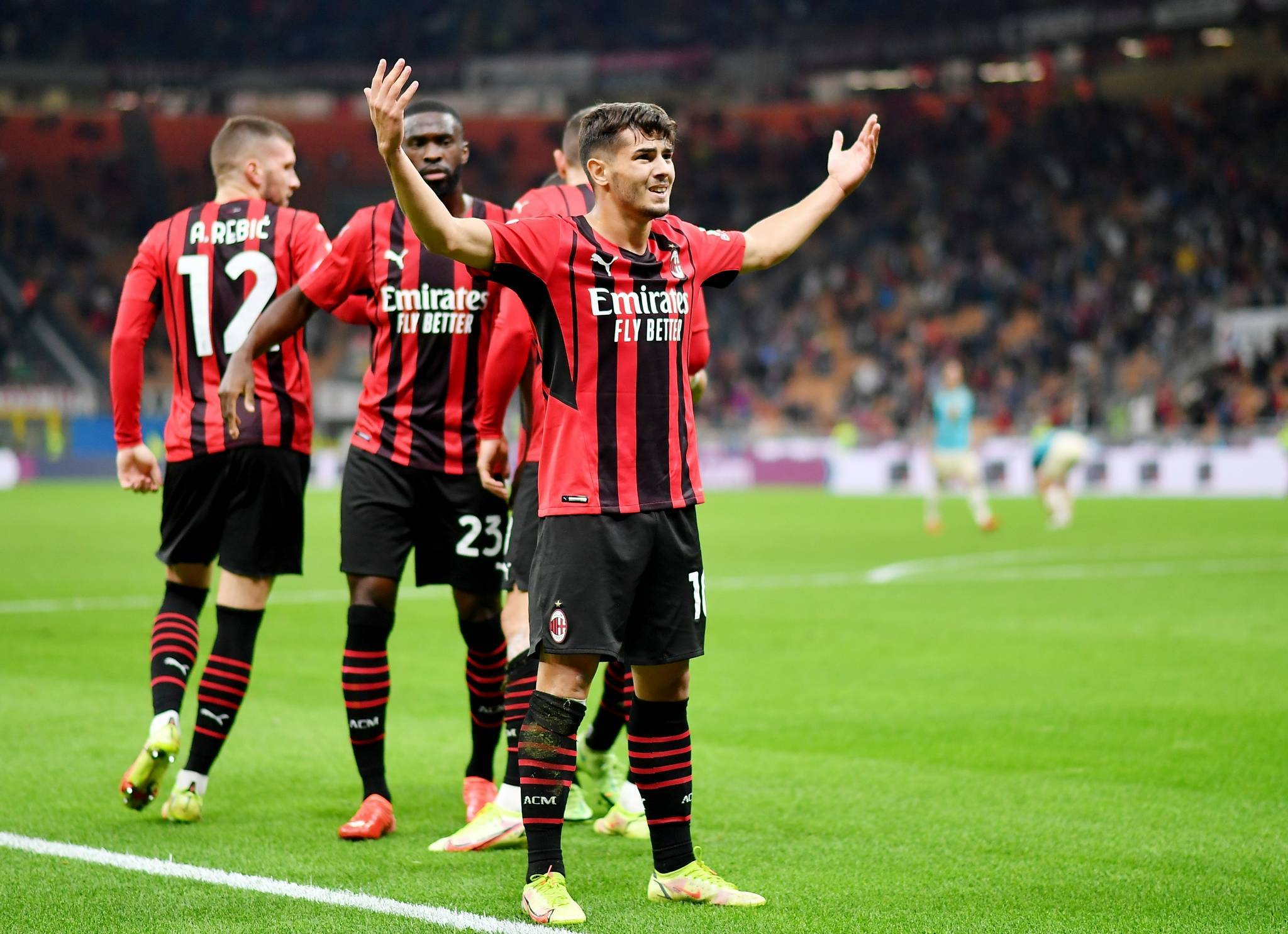 开云下载-包含AC米兰客场战胜对手，积分持续攀升的词条