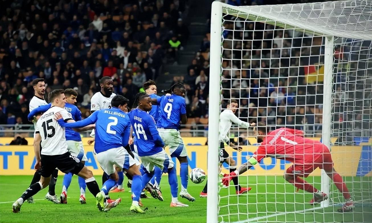 关于意大利队惨败法国，晋级压力山大的信息