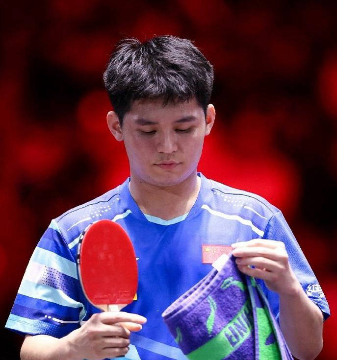 白俄罗斯队在激烈对决中击败对手，稳步前行