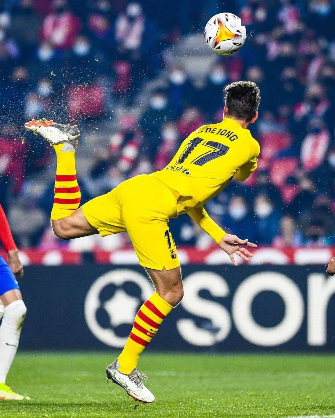 开云体育平台APP-格拉纳达客场大败，球队憔悴