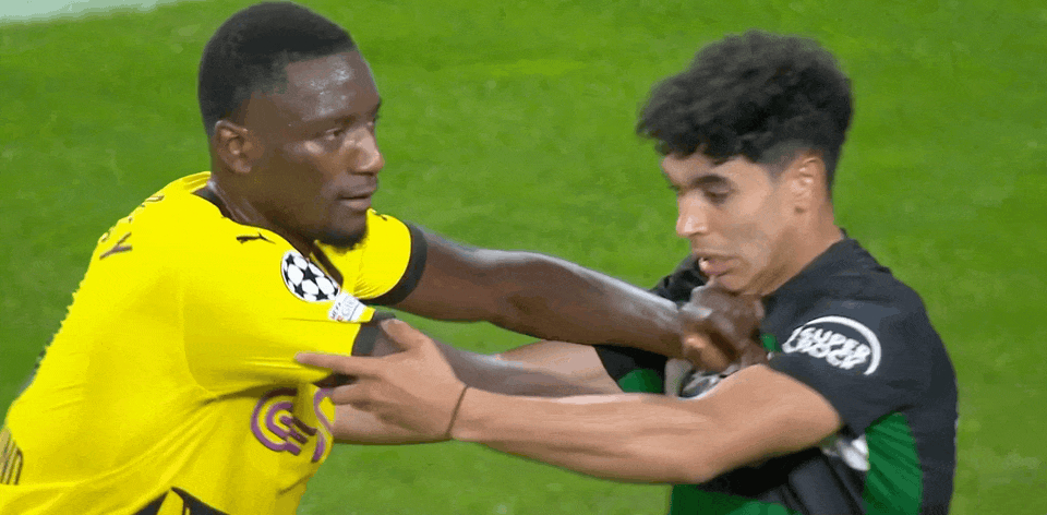 开云APP-包含多特蒙德在客场逼平对手，小组出线形势扑朔迷离的词条