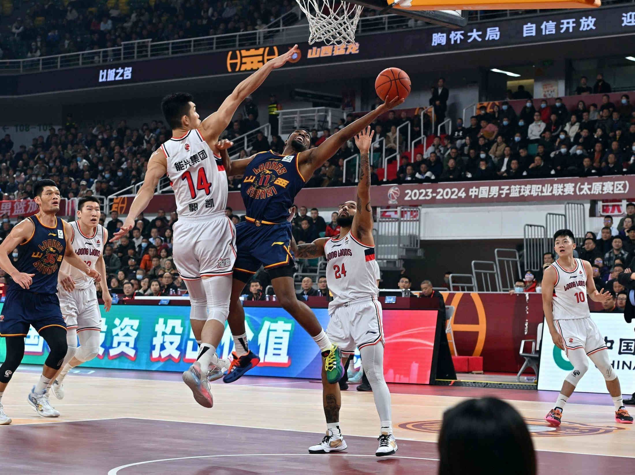 广州队状态低迷，再次遭遇失利