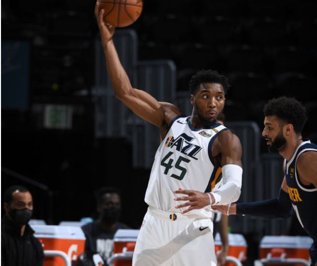 爵士胜魔术，米切尔+表现抢眼