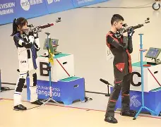 意大利射击冠军稳占第一，技高一筹称霸赛场