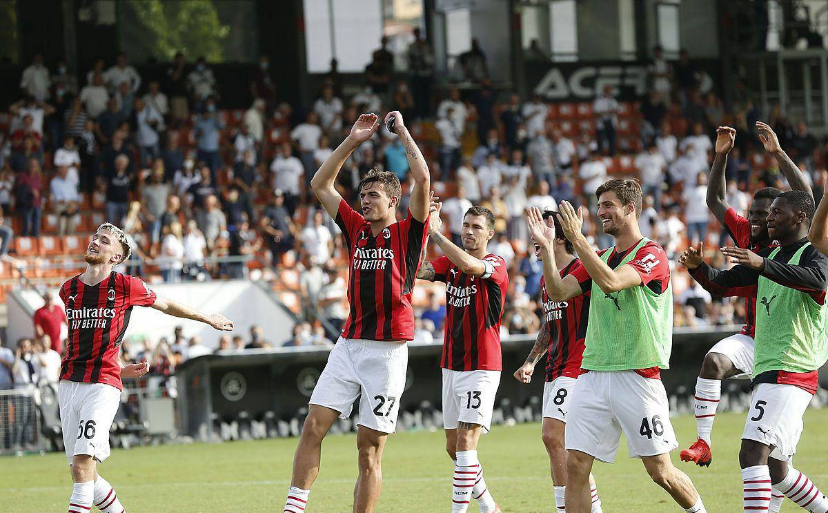 开云体育官网-关于国际米兰双杀AC米兰，豪取三连胜霸占积分榜榜首的信息