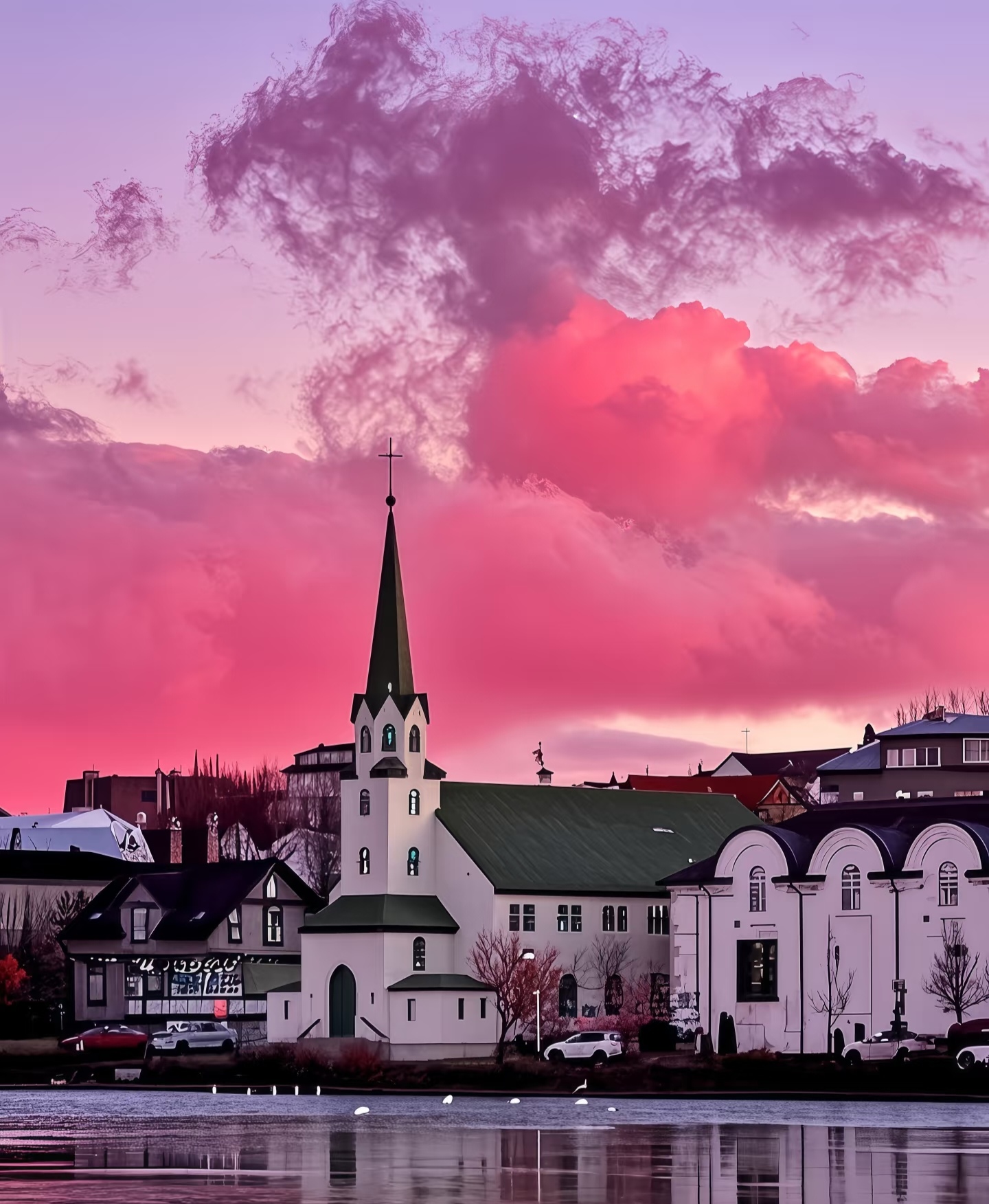 冰岛意外惊艳表现，晋级希望渐增