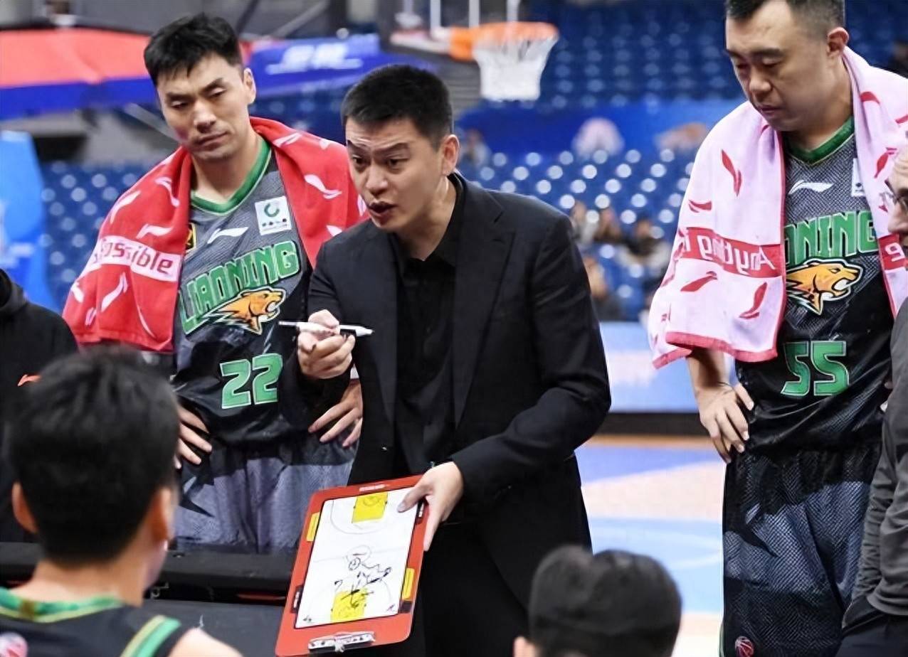 开云体育登录-辽宁男篮遭遇惨败，球队状态堪忧