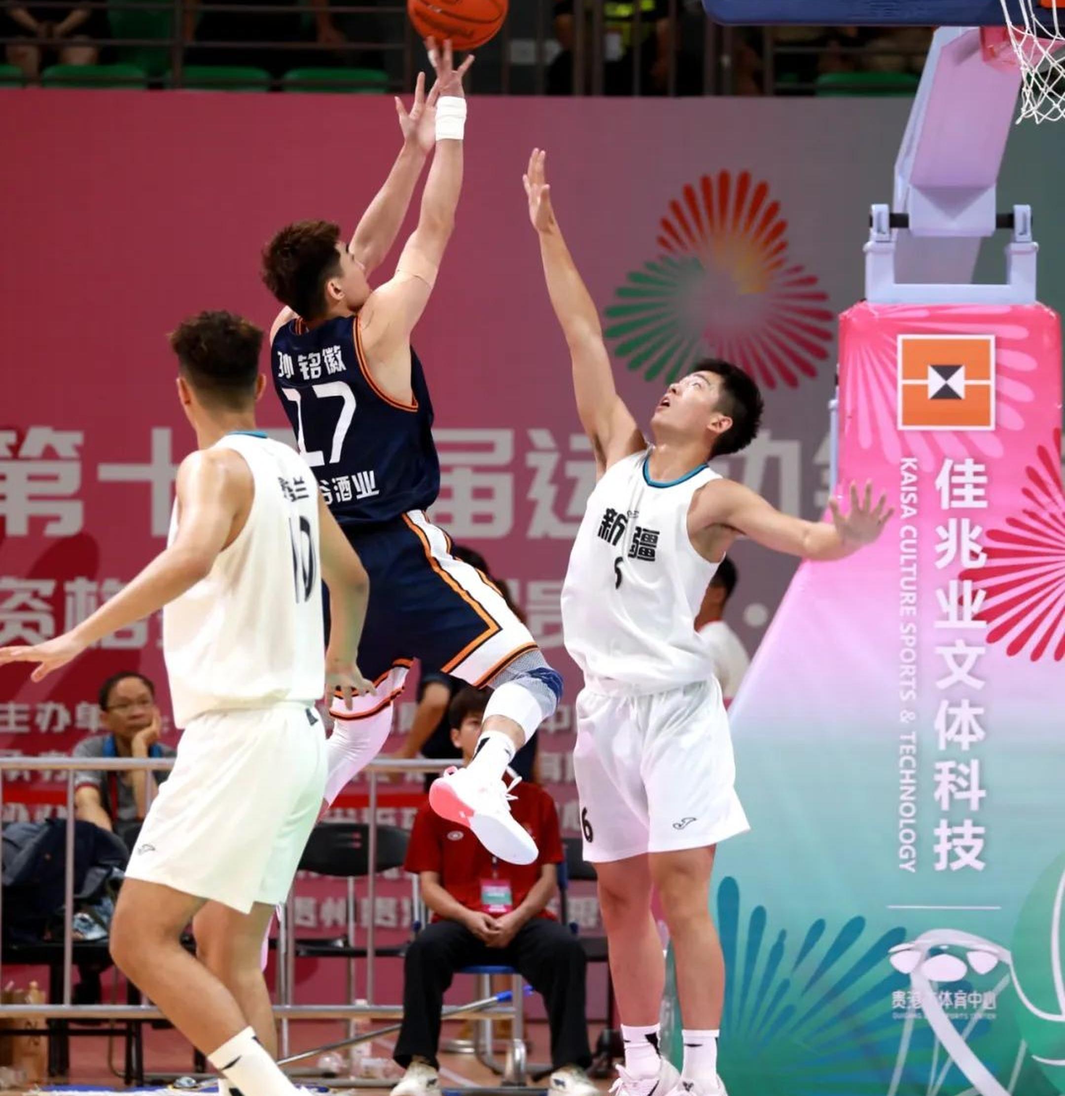 藏区男篮全队表现出色，击败对手的简单介绍