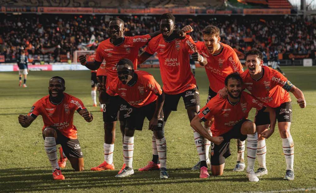 开云体育入口-包含雷恩主场大胜洛里昂，实力得到认可的词条