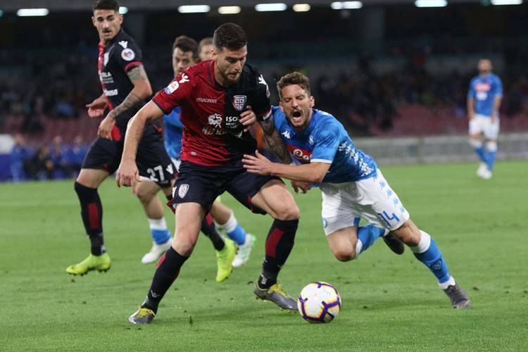 开云体育中国-博洛尼亚门将出色守门，助球队守住胜利