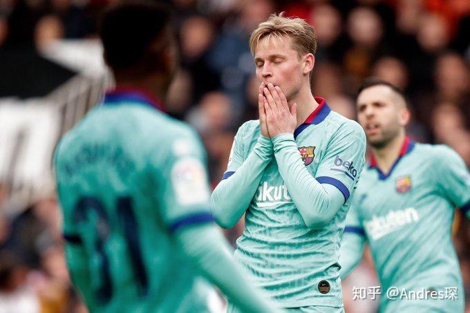 乌龙疏忽致败，瓦伦西亚再退一步