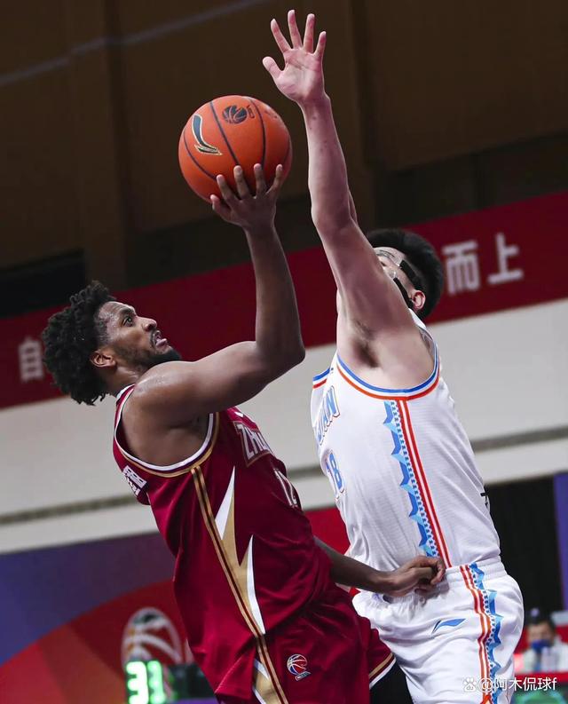 关于北极之队全面压制对手，实现连胜的信息