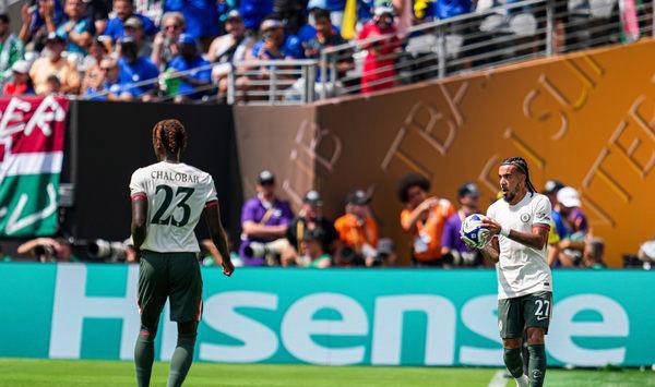 强者强势，英超夺冠热门连胜不断的简单介绍