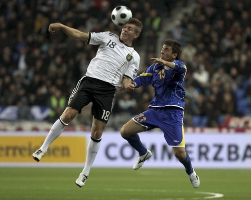 阿根廷力克法国，晋级欧洲杯预选赛决赛