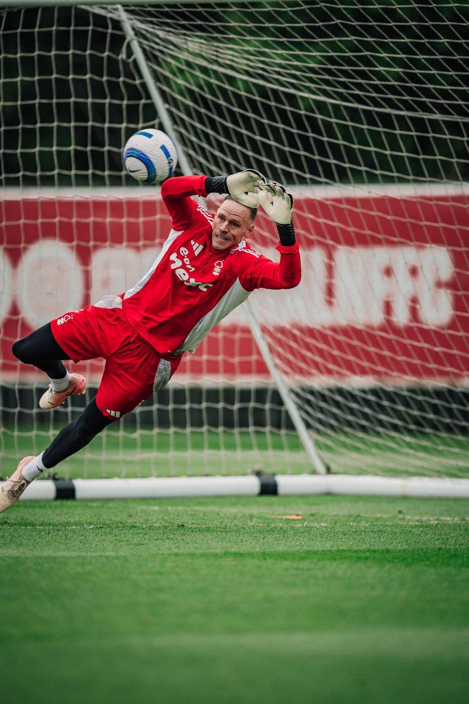 开云APP-西汉姆联主场平局，难分胜负