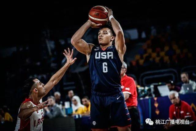 顶级篮球比赛举办在即，球员备战紧张