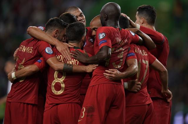 荷兰逆转乌克兰，实现四连胜