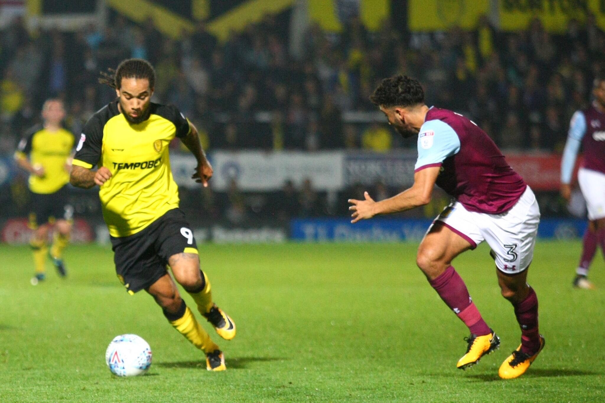 卡迪夫城客场拿下比赛，保住积分