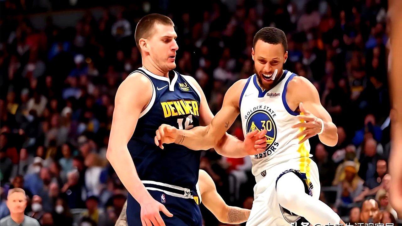 开云体育app-关于篮球巨星库里带领球队取得胜利，完美发挥的信息