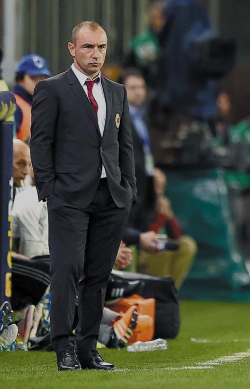 关于AC米兰近况不佳，主帅或面临下课压力的信息