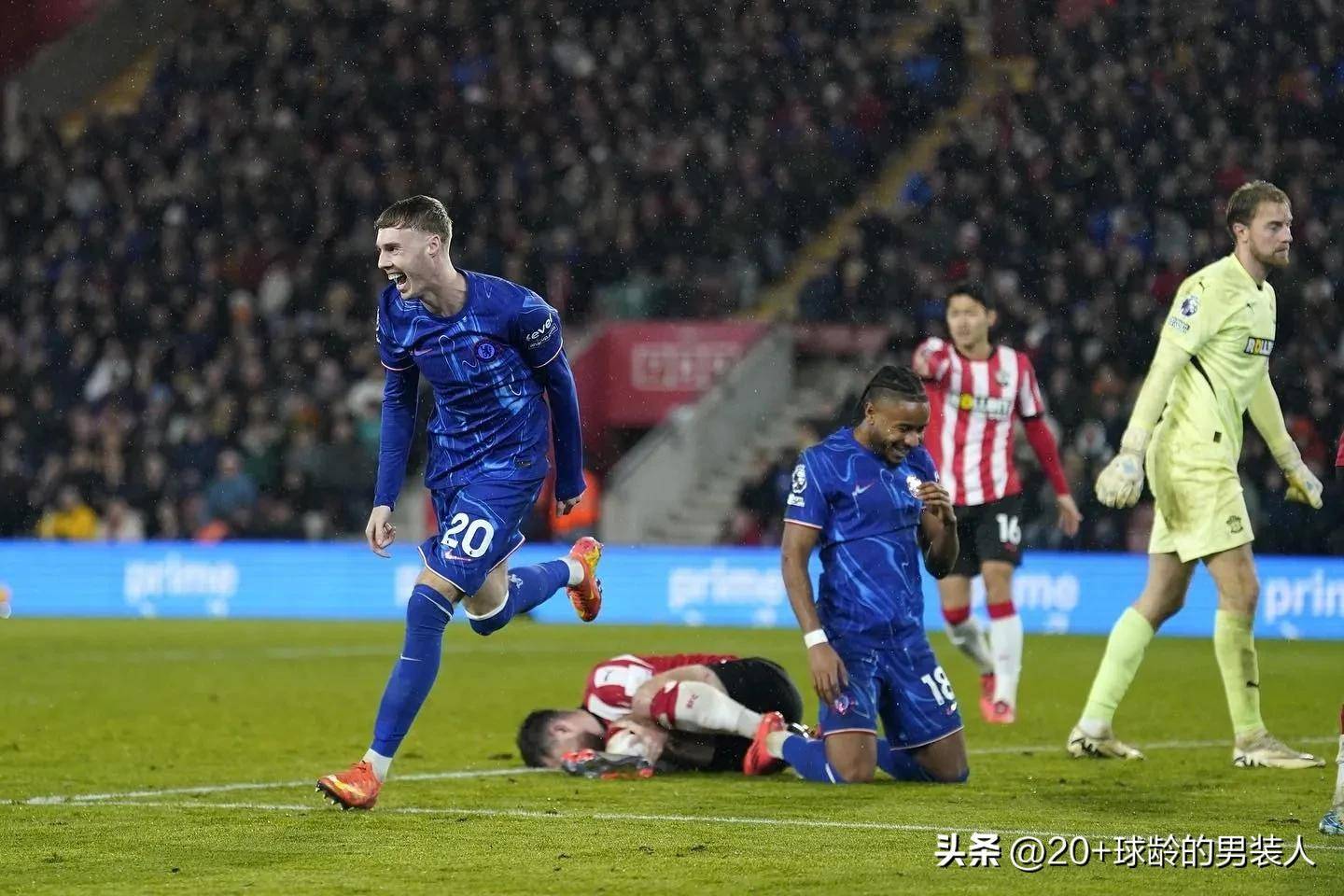 切尔西客场大胜，豪取联赛第一