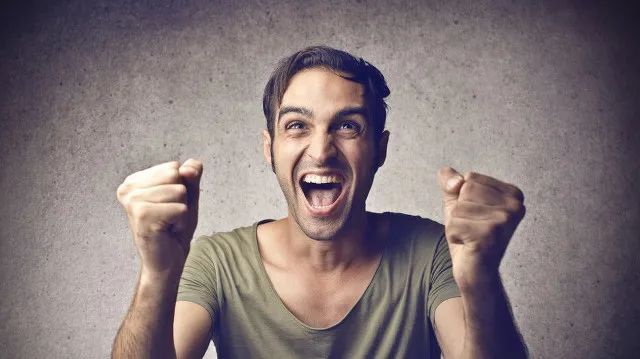 情绪高涨的跨国足球盛事即将启幕，共同见证