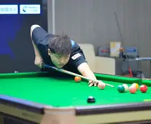 包含HKA血洗TL，Jankos团战一打五顶尖较量八强赛，引爆全场热议的词条