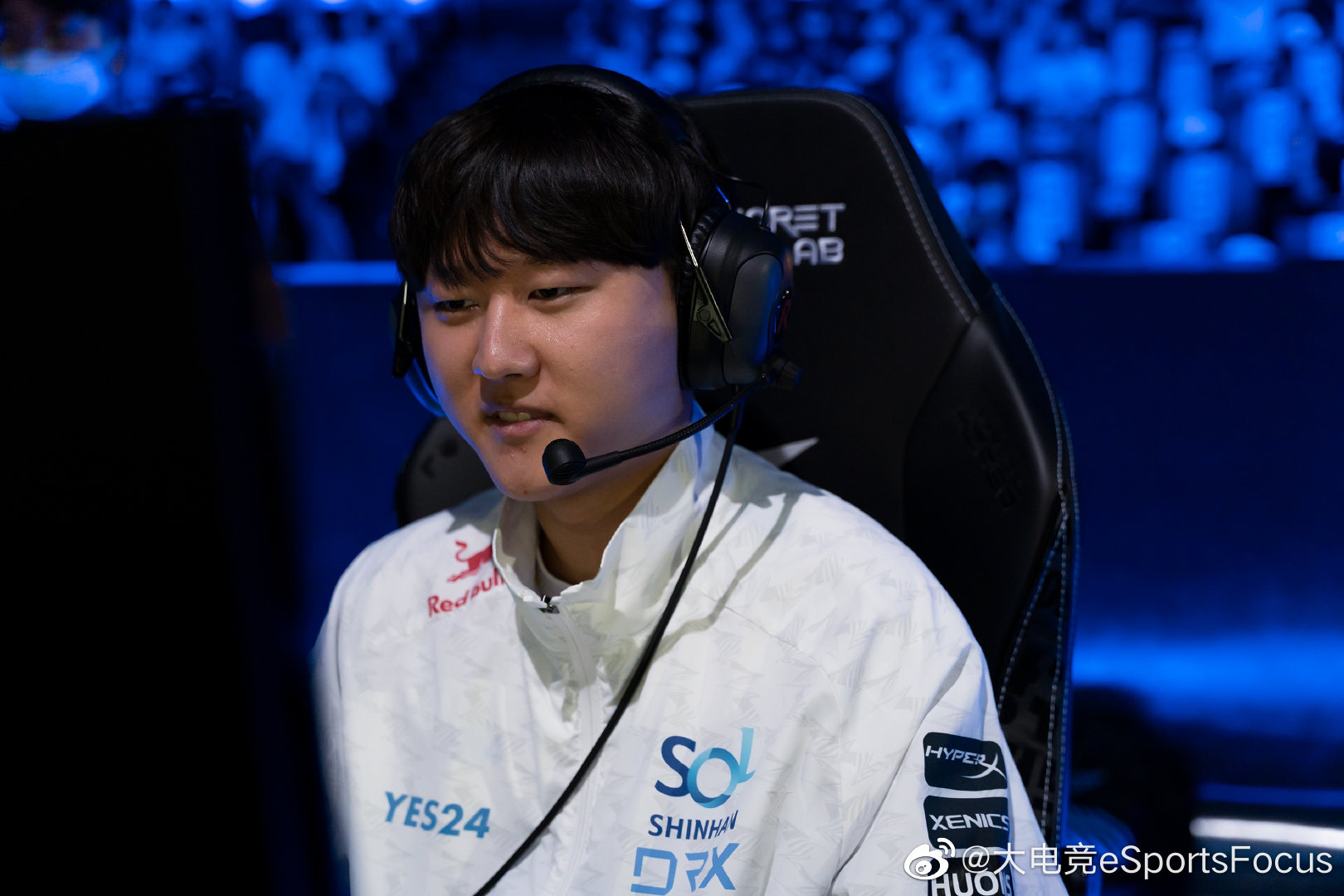 包含DRX险胜FLY，Zeus单局斩获MVP焦点之战入围赛，锁定晋级资格的词条