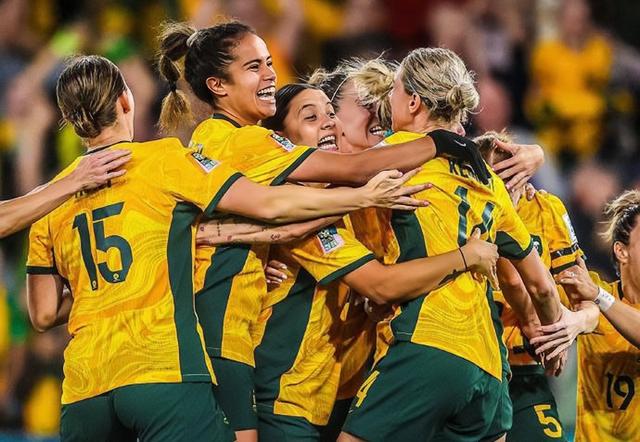 包含澳大利亚女足不敌意大利，遭遇小组赛失利！的词条