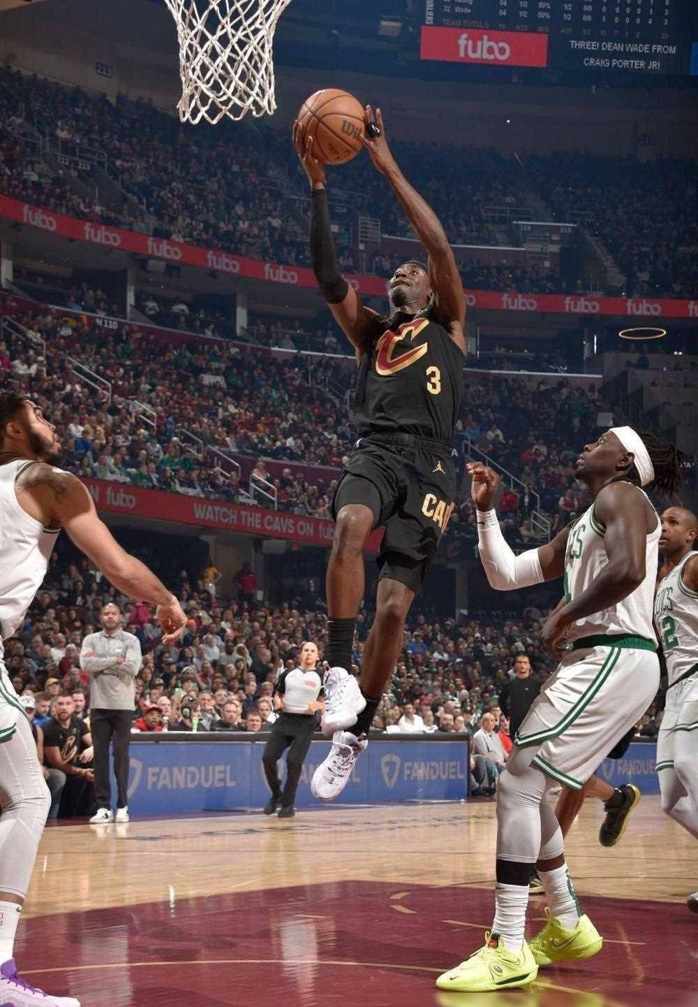 开云体育下载-勇士大胜尼克斯，实现四连胜