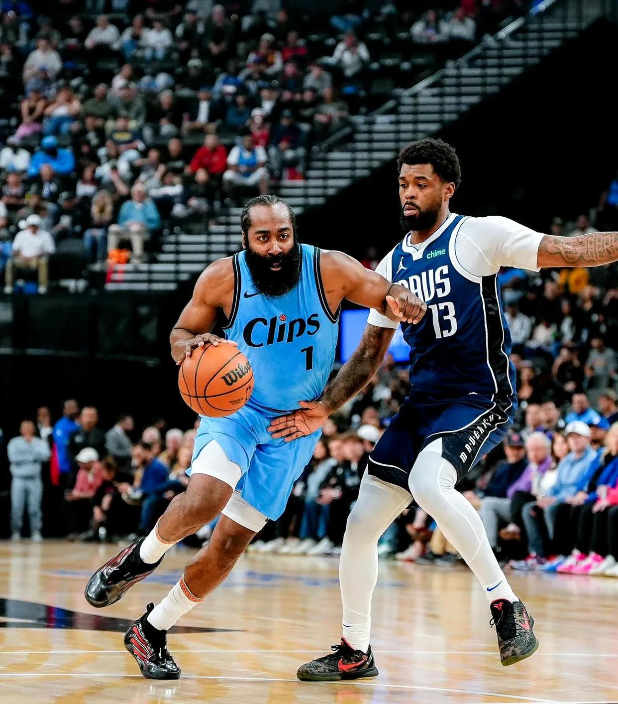 快船擒雄鹿，取得六连胜