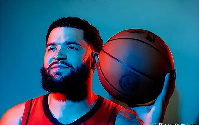 猛龙击败勇士，范弗利特继续发挥出色的简单介绍