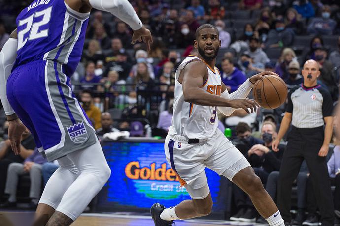 国王队击败黄蜂，取得九连胜