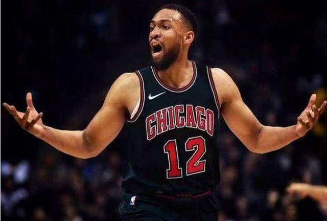 开云体育在线-山东队逆转深圳队，字母哥点燃赛场