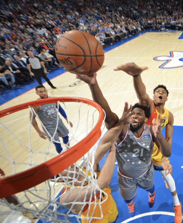 山东队逆转深圳队，字母哥点燃赛场