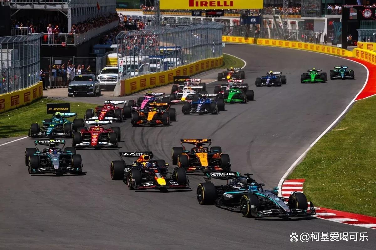 包含红牛车队轻取红牛二队，拉塞尔惊艳四座的词条